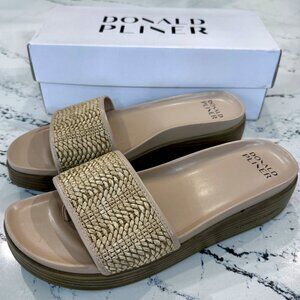 Donald Pliner Fiji Platform Slides Size 41 (10.5-11)